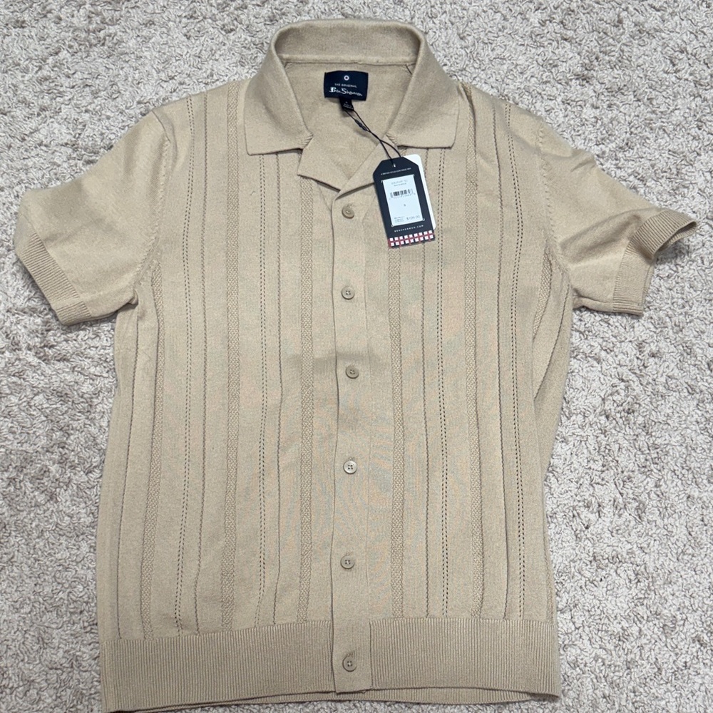 NWT Ben Sherman Men’s Short Sleeve textured knit Button front shirt